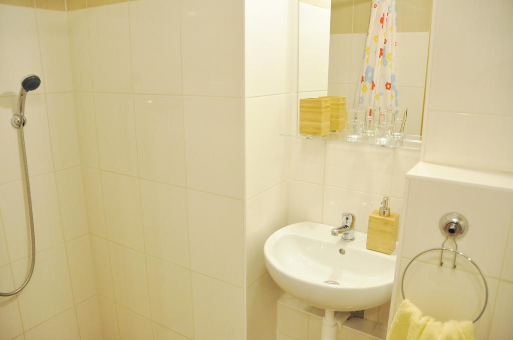 Traditional Slovak Apartment 브라티슬라바 외부 사진